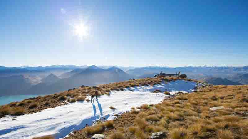 Take in the beauty of Queenstown from a different perspective with Heli Tours "must do" scenic flight over Lake Wakatipu to explore the wilderness of the surrounding mountains.